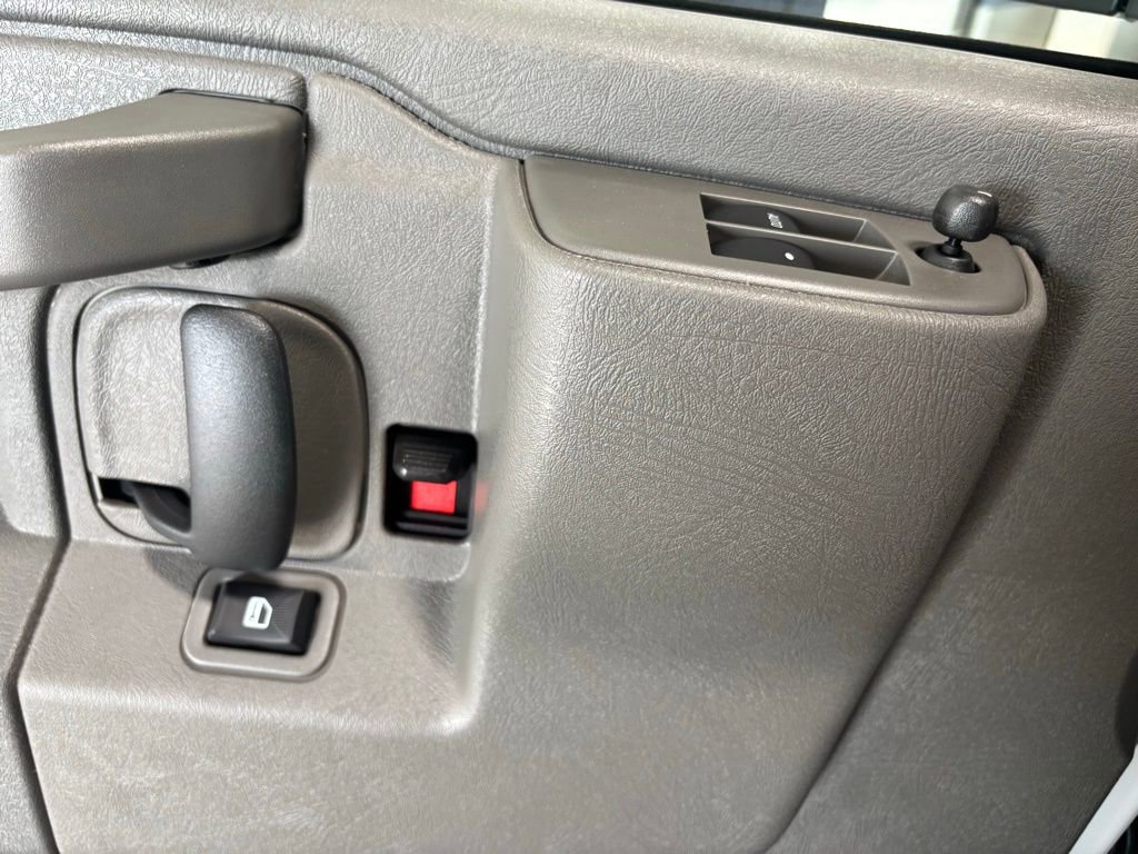 New 2025 Chevrolet Express 2500 Work Van w/ Driver Convenience Package image 25