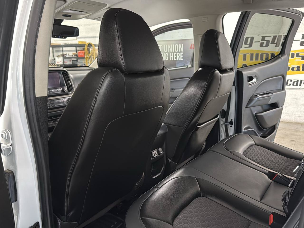 Used 2017 Chevrolet Colorado Z71 AWD/4WD image 36