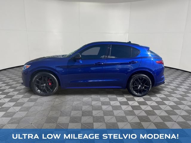 Used 2020 Alfa Romeo Stelvio Sport w/ Quick Order Package 22J Sport AWD/4WD image 2