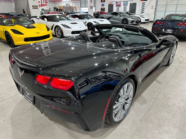 Used 2018 Chevrolet Corvette Stingray Convertible w/ Carbon Flash Badge Package RWD image 30