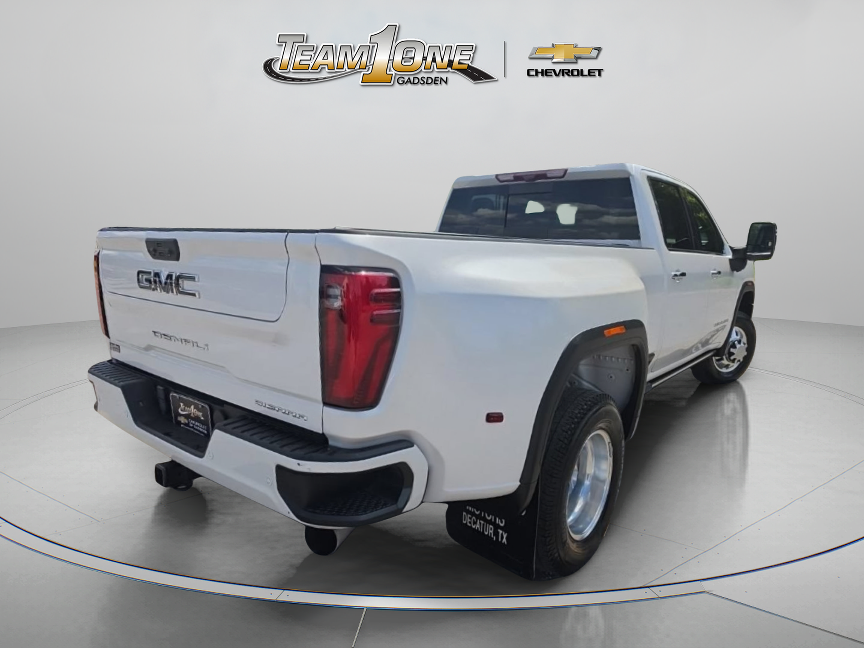 Used 2024 GMC Sierra 3500 Denali Ultimate AWD/4WD image 9