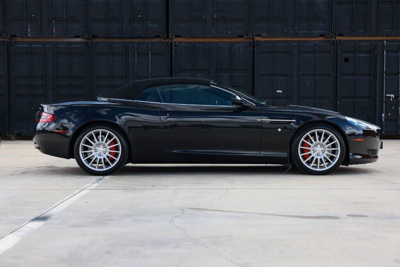 Used 2006 Aston Martin DB9 Volante RWD image 13