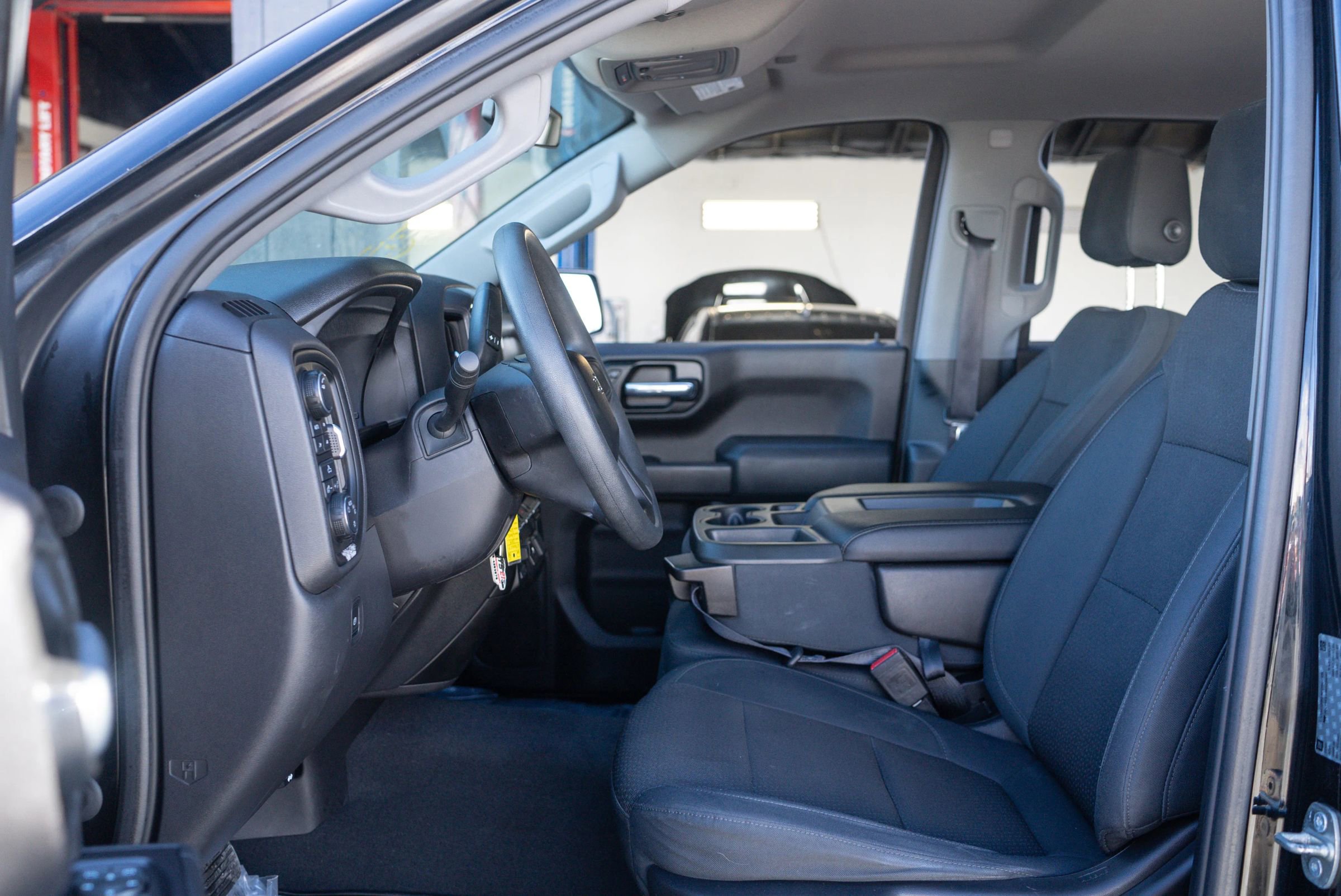 Used 2019 Chevrolet Silverado 1500 Custom Trail Boss image 17