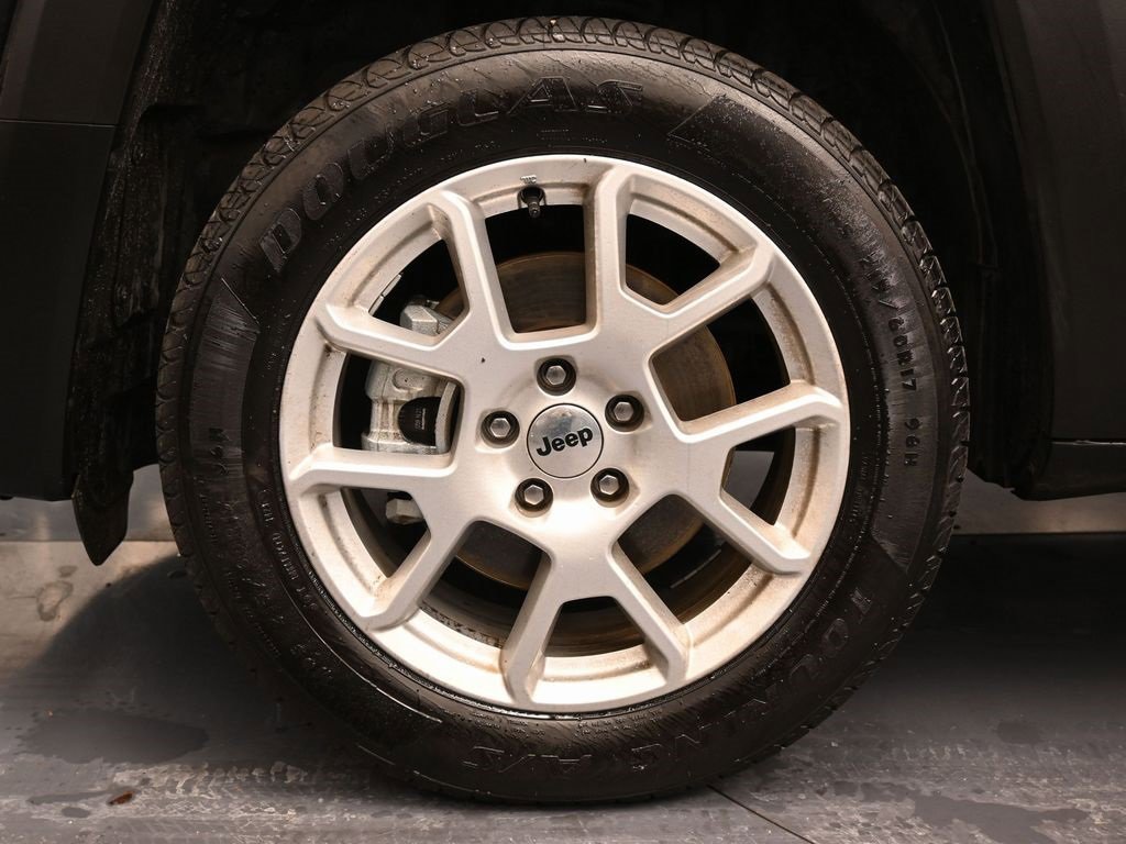 Used 2022 Jeep Renegade Latitude image 11