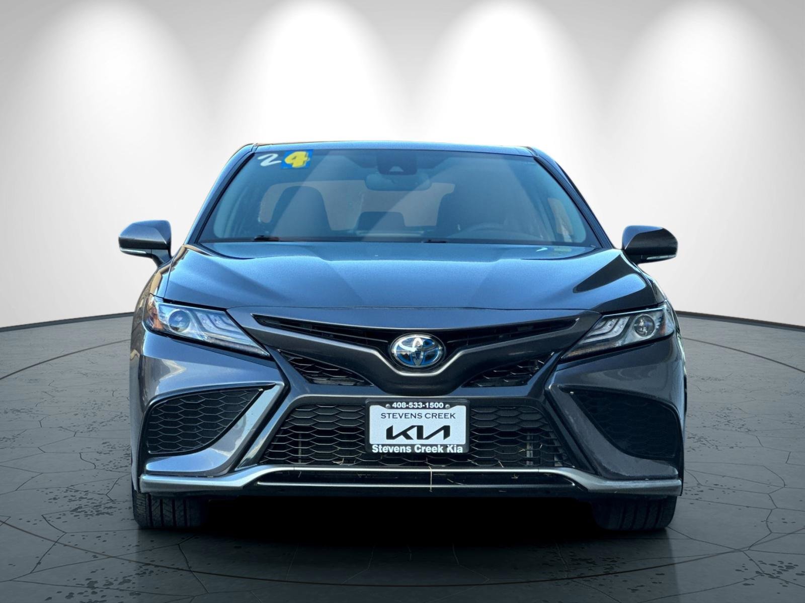 Used 2024 Toyota Camry XSE image 9