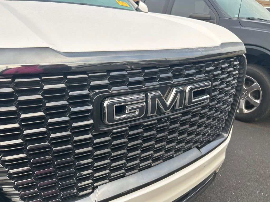 Used 2023 GMC Yukon XL Denali Ultimate AWD/4WD image 35