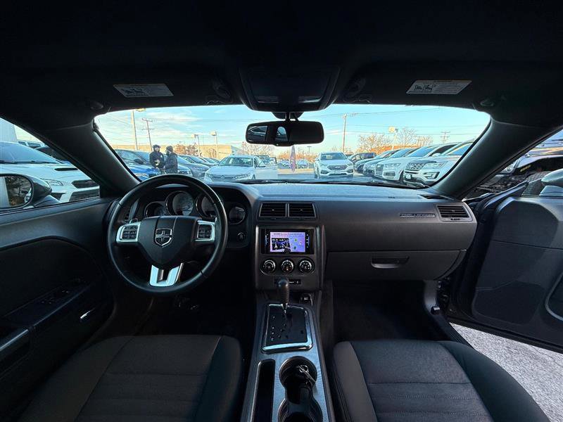 Used 2013 Dodge Challenger R/T w/ Blacktop Pkg image 27