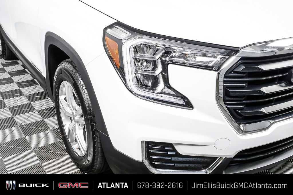 Certified 2024 GMC Terrain SLE FWD image 33