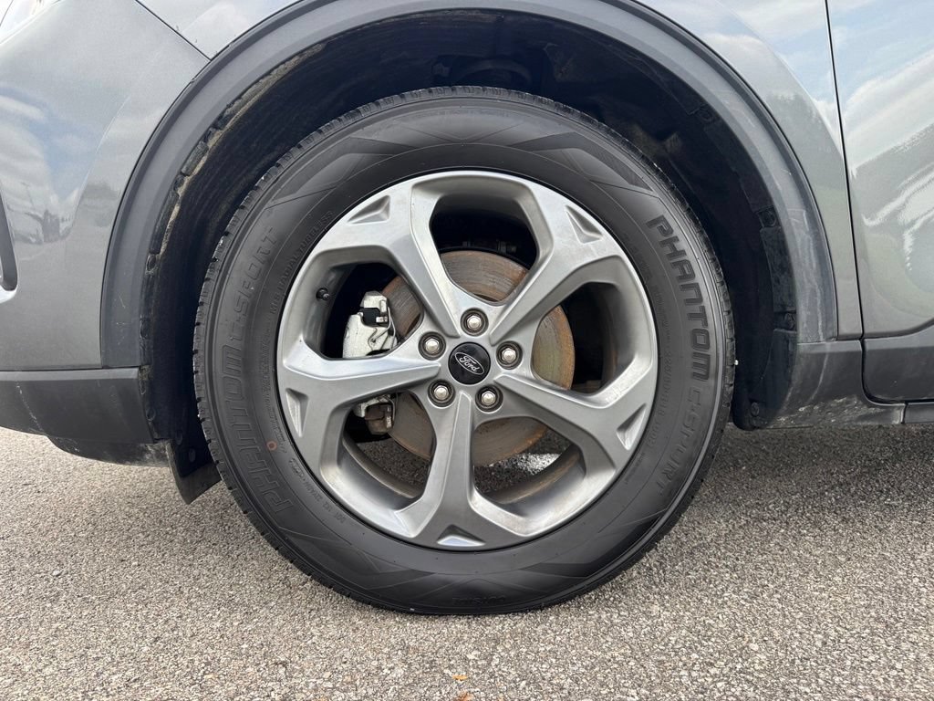 Used 2025 Ford Escape ST-Line FWD image 15