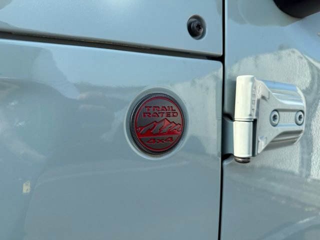Used 2023 Jeep Wrangler Rubicon AWD/4WD image 6