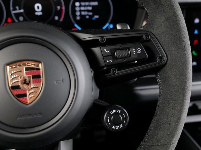 New 2026 Porsche Cayenne GTS image 22