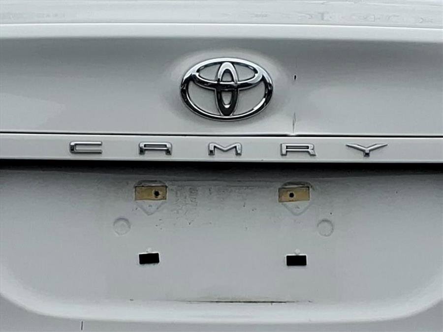 Used 2022 Toyota Camry LE image 12