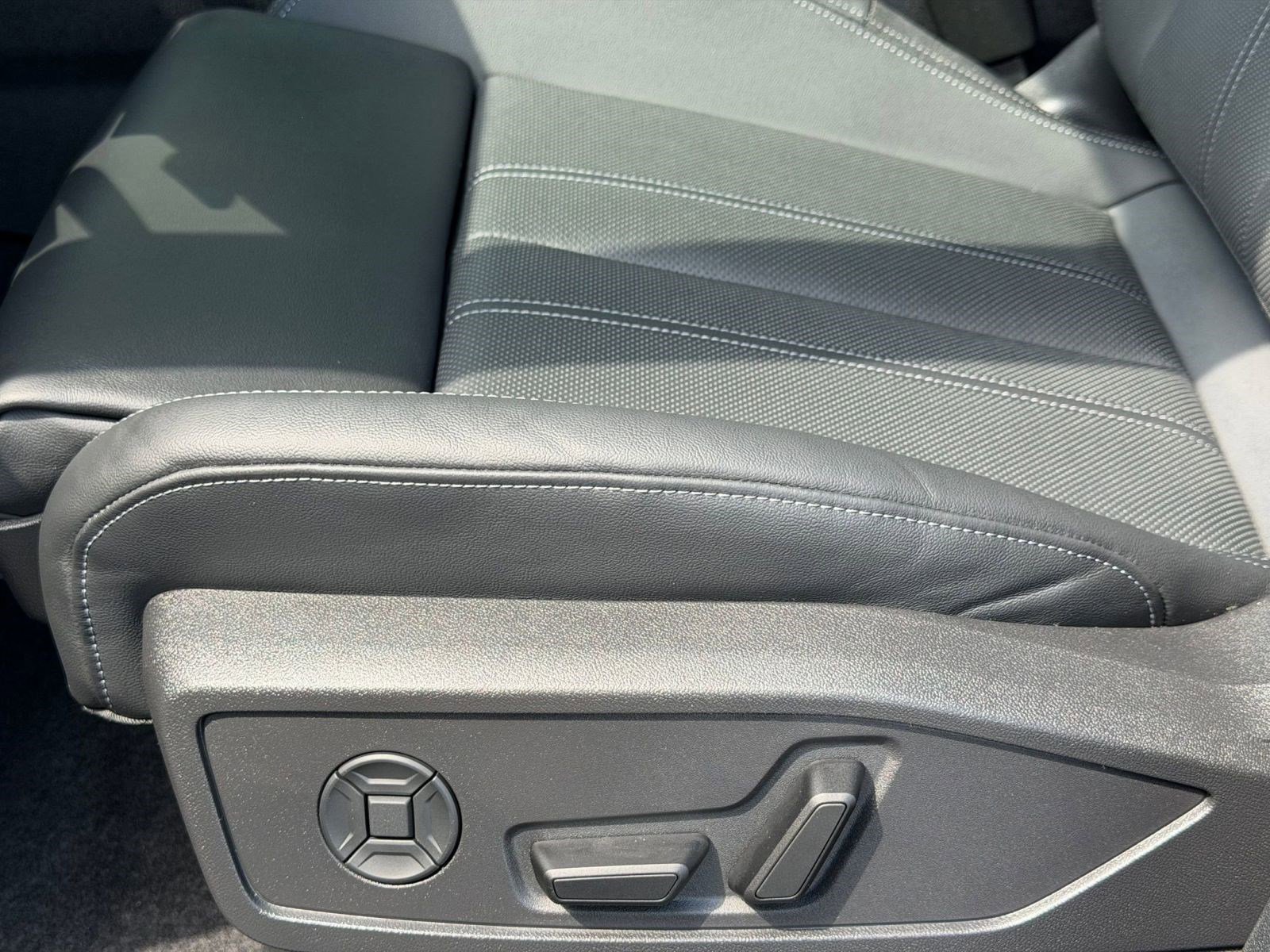 New 2026 Audi Q5 Premium AWD/4WD image 14