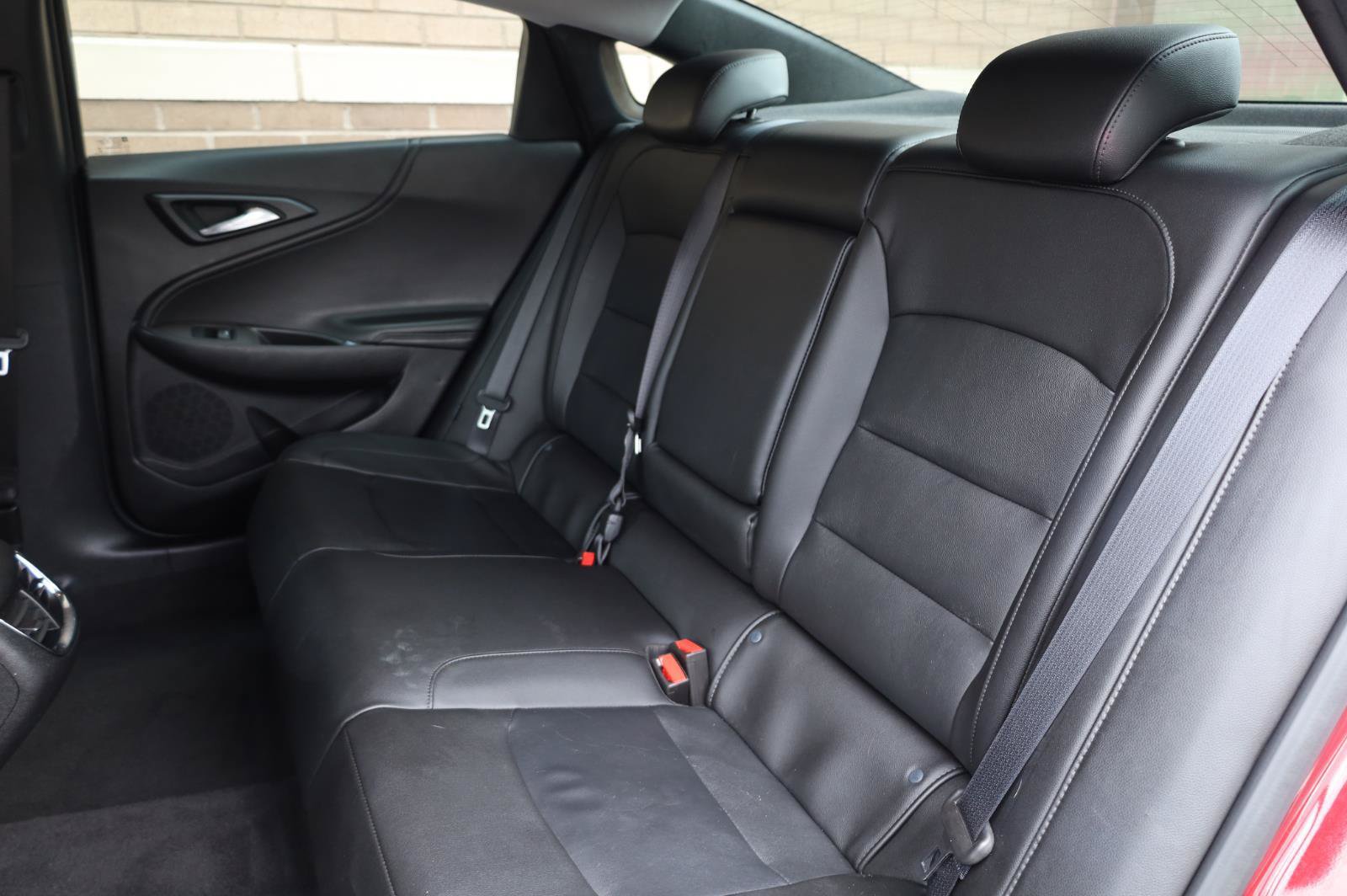 Used 2018 Chevrolet Malibu Hybrid w/ Leather Package FWD image 19