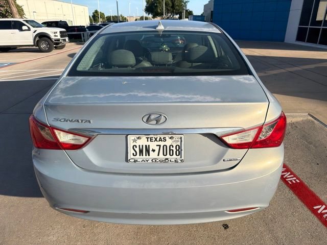 Used 2011 Hyundai Sonata Limited w/ Navigation Pkg 5 FWD image 6