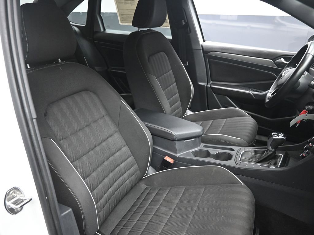 Used 2023 Volkswagen Jetta Sport image 26