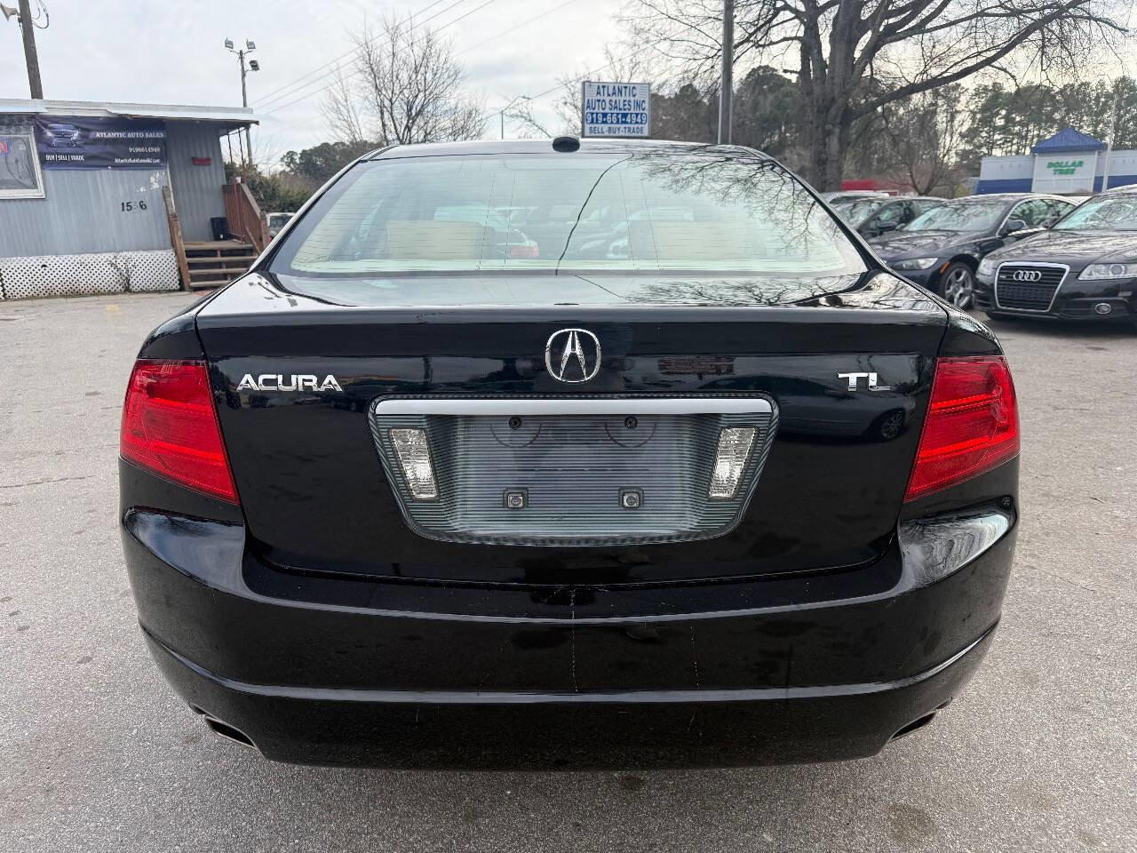 Used 2005 Acura TL w/ Navigation FWD image 4