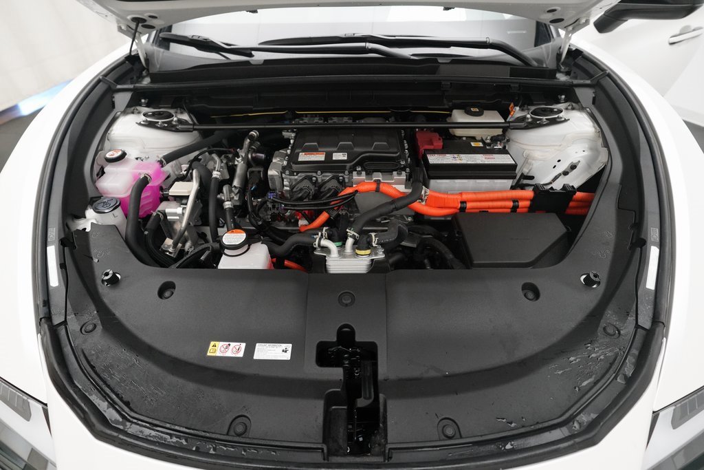 Used 2025 Lexus RZ 300e image 3