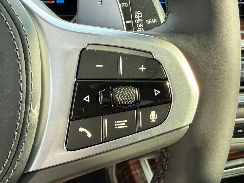 New 2026 BMW X7 xDrive40i w/ Executive Package image 14
