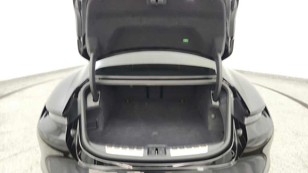 Used 2022 Porsche Taycan Turbo S image 29