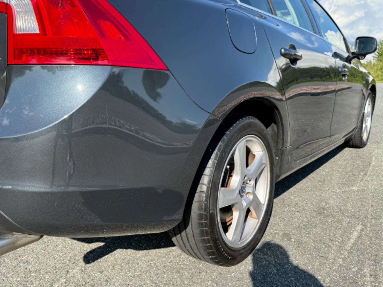 Used 2013 Volvo S60 T5 image 16