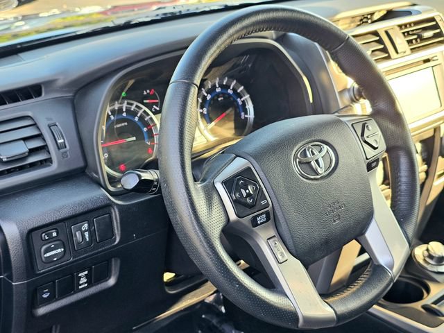 Used 2019 Toyota 4Runner SR5 AWD/4WD image 14