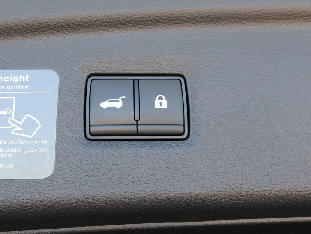 Certified 2025 INFINITI QX50 Sport AWD/4WD image 38