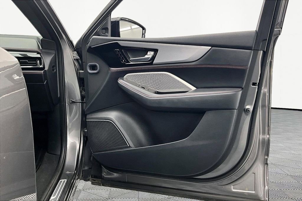 Used 2023 Acura MDX A-Spec image 24