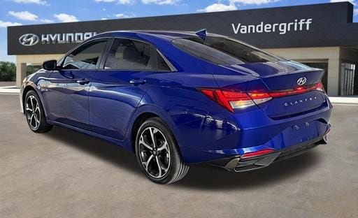 Used 2023 Hyundai Elantra Limited FWD image 2