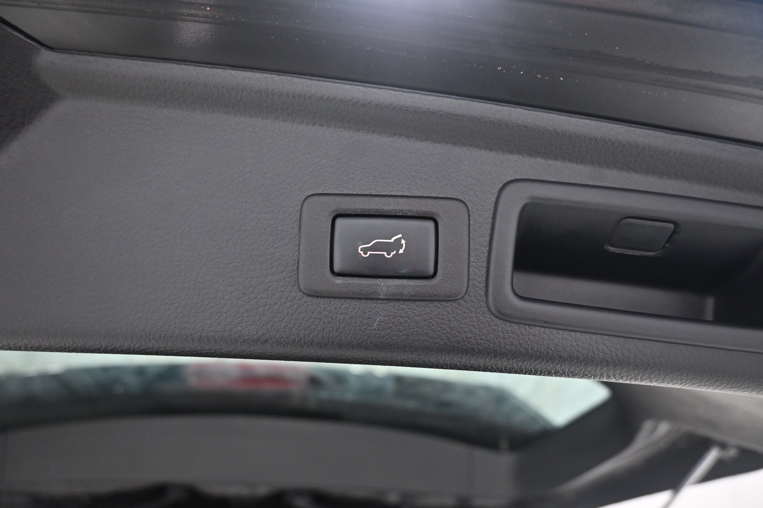 Used 2018 Subaru Forester 2.5i Touring w/ Popular Package #3B AWD/4WD image 31