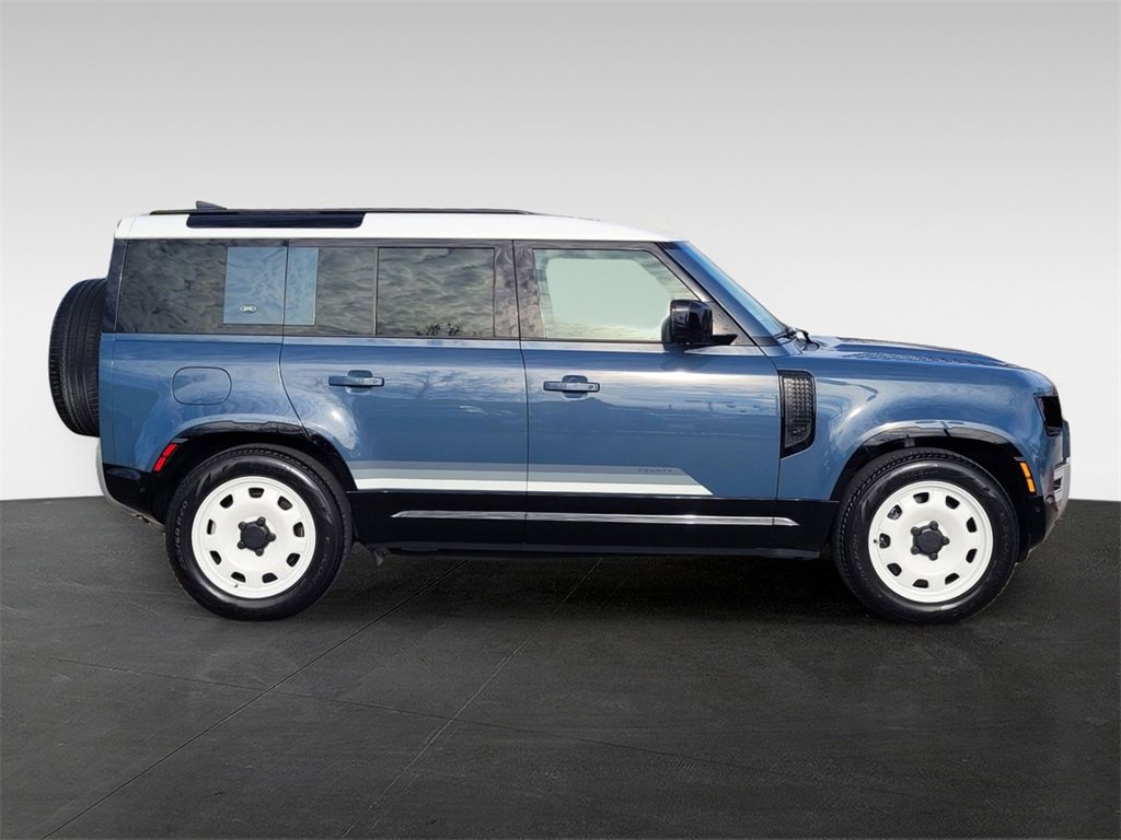 Used 2024 Land Rover Defender 110 S image 7