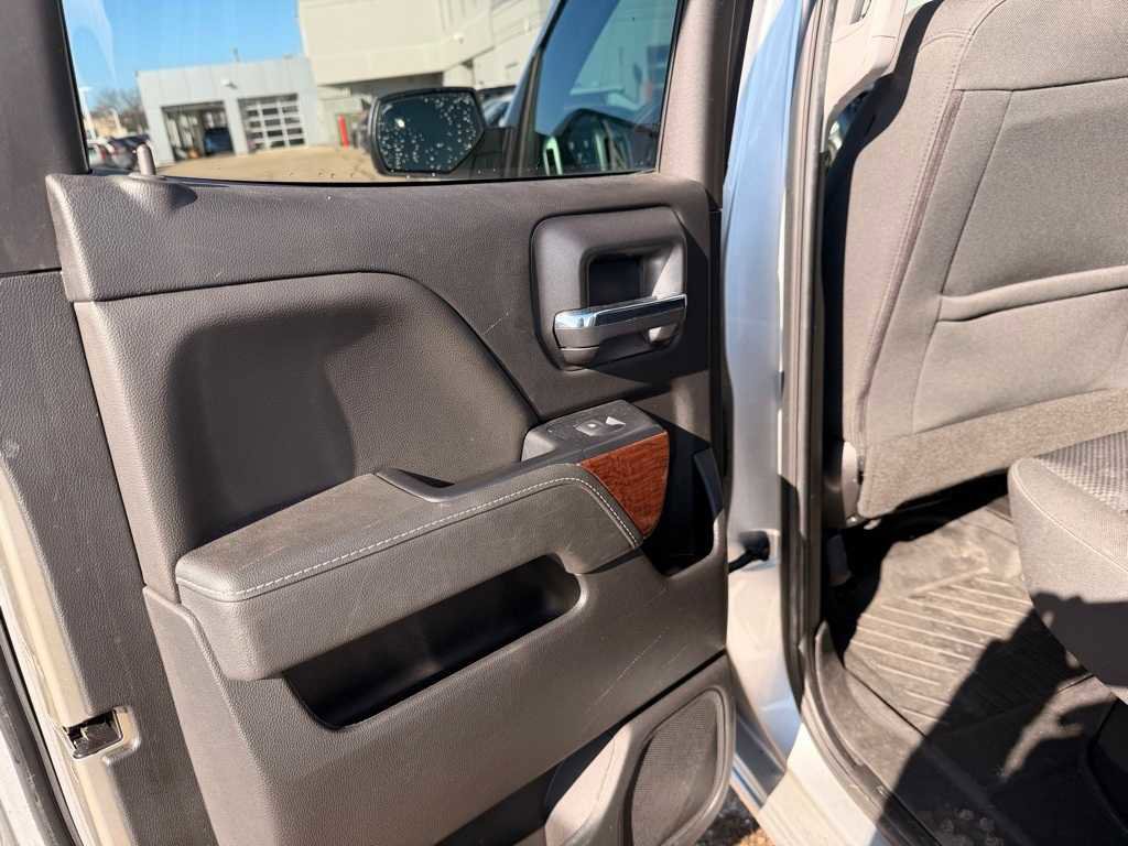 Used 2019 GMC Sierra 1500 SLE w/ SLE Value Package image 23