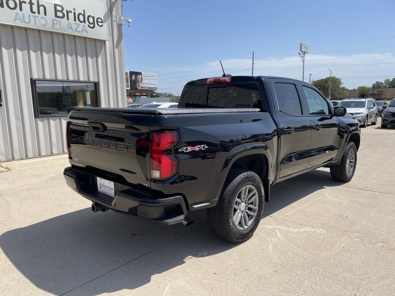 Used 2024 Chevrolet Colorado LT w/ LT Convenience Package III image 4