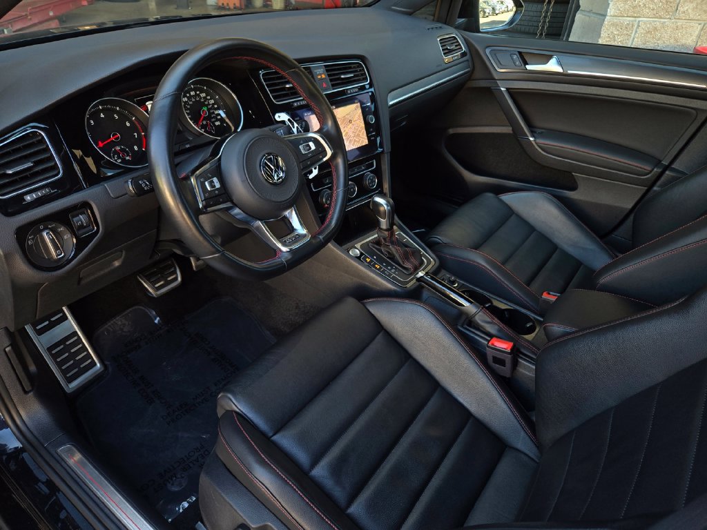 Used 2021 Volkswagen GTI SE FWD image 12