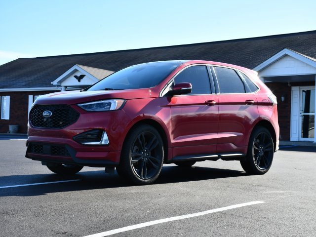 Used 2022 Ford Edge ST w/ Equipment Group 401A image 3