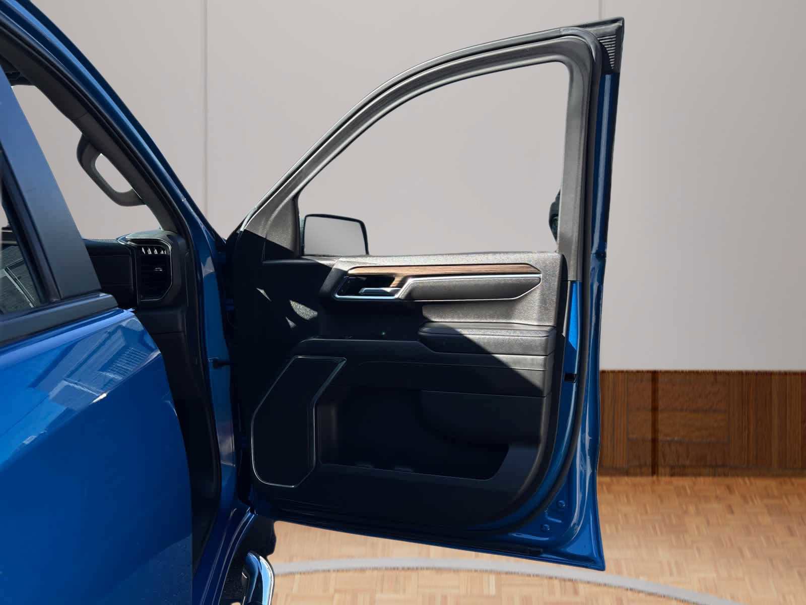 Used 2022 Chevrolet Silverado 1500 LT image 16