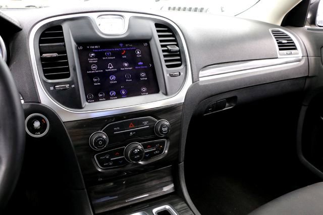 Used 2021 Chrysler 300 Touring w/ Sport Appearance Package image 15