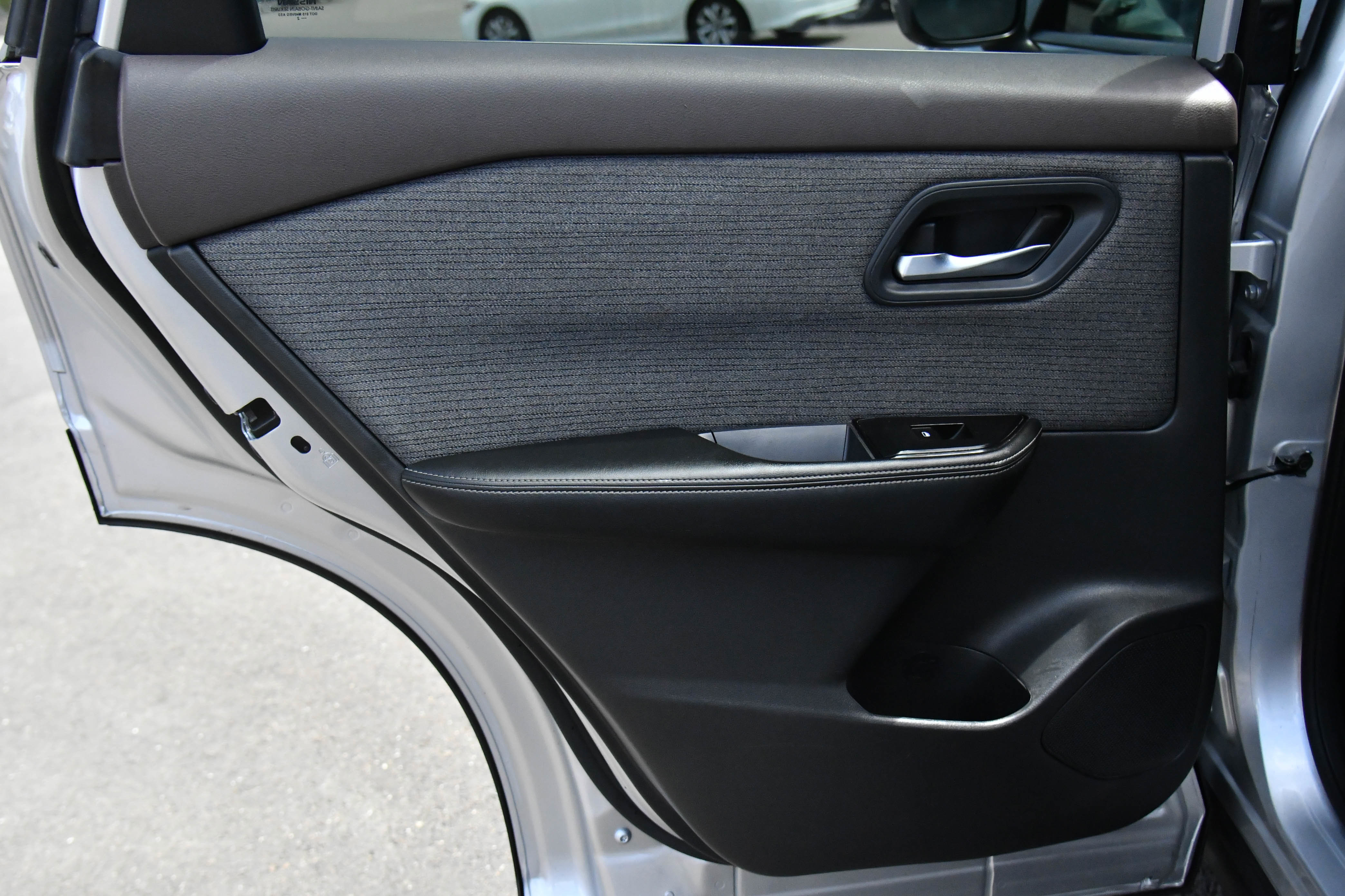 Used 2022 Nissan Rogue SV AWD/4WD image 33