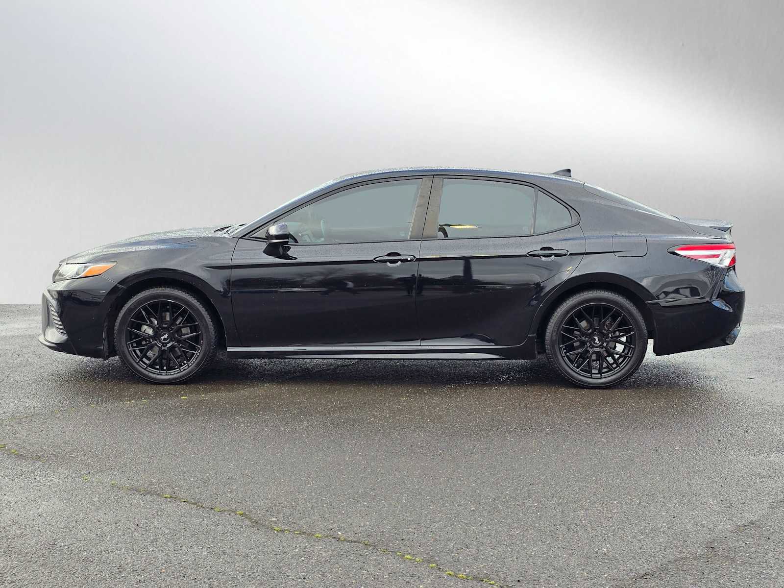 Used 2020 Toyota Camry SE image 7