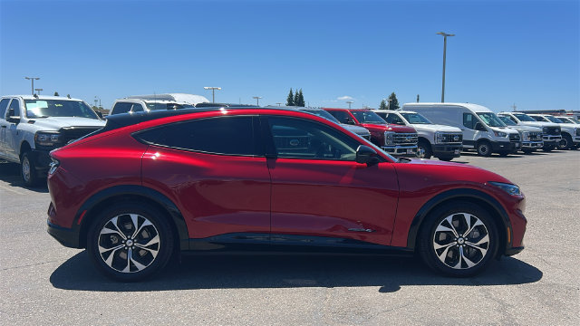 Certified 2022 Ford Mustang Mach-E Premium AWD/4WD image 2