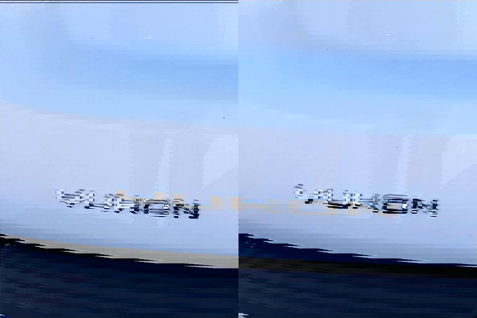 Used 2022 GMC Yukon XL SLT w/ SLT Premium Package image 31