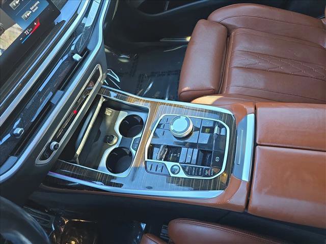Used 2023 BMW X7 xDrive40i w/ Executive Package image 23