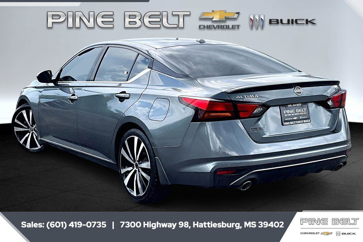 Used 2020 Nissan Altima 2.5 SR image 2