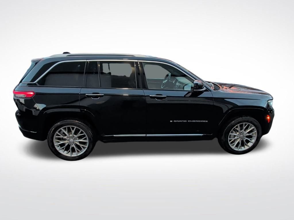 Certified 2022 Jeep Grand Cherokee Summit w/ Adv Protech Group IV image 7