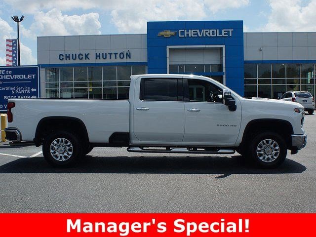 New 2025 Chevrolet Silverado 3500 LTZ w/ LTZ Convenience Package RWD image 1