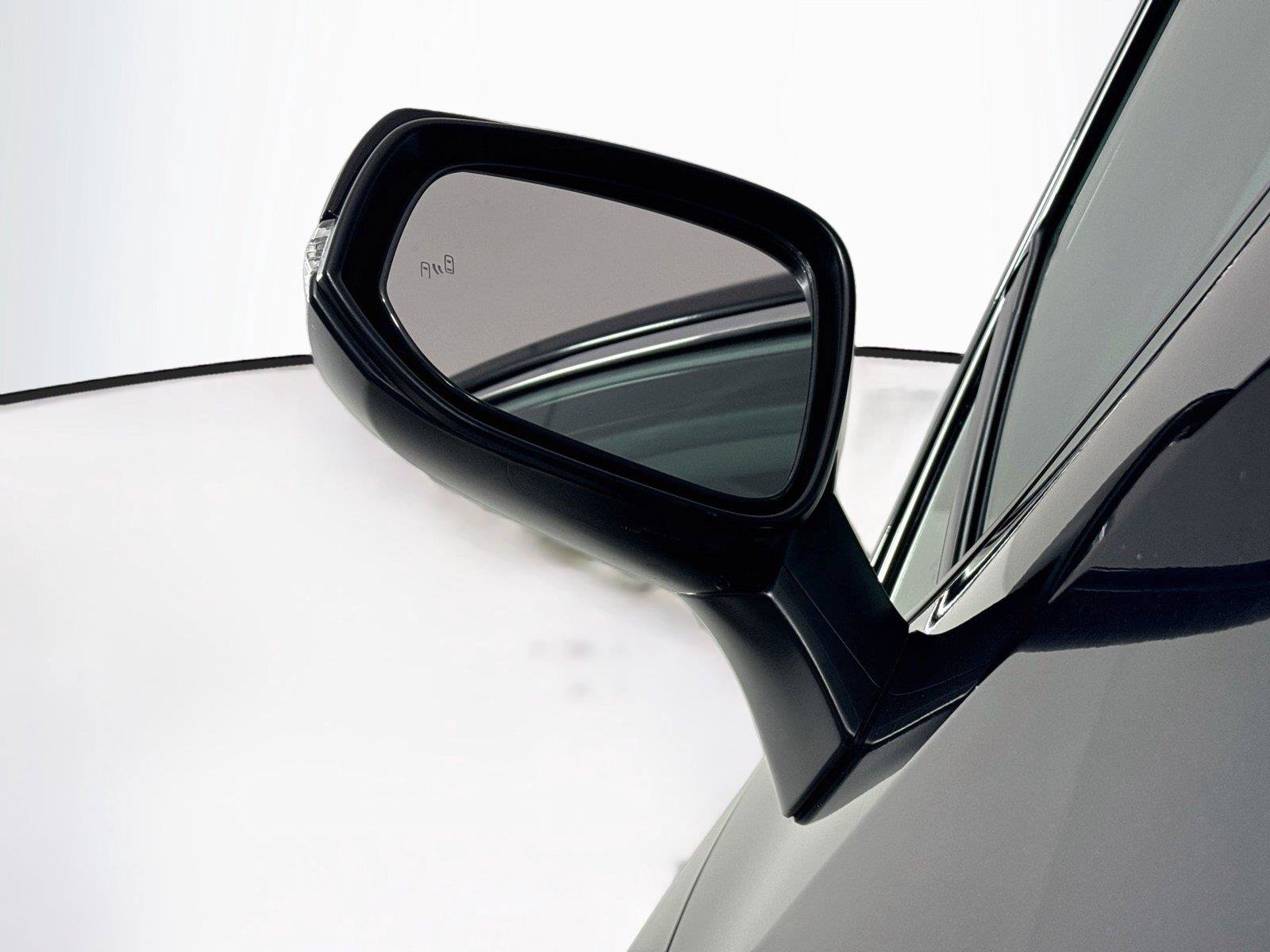 Certified 2021 Toyota RAV4 XLE AWD/4WD image 5