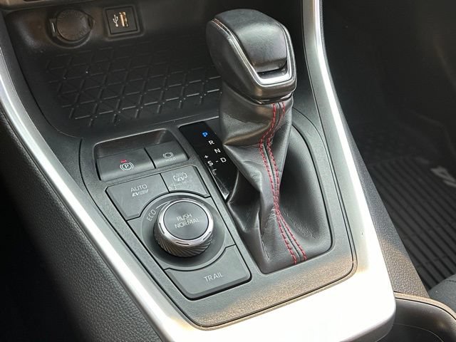 Used 2023 Toyota RAV4 SE w/ Weather & Moonroof Package AWD/4WD image 35