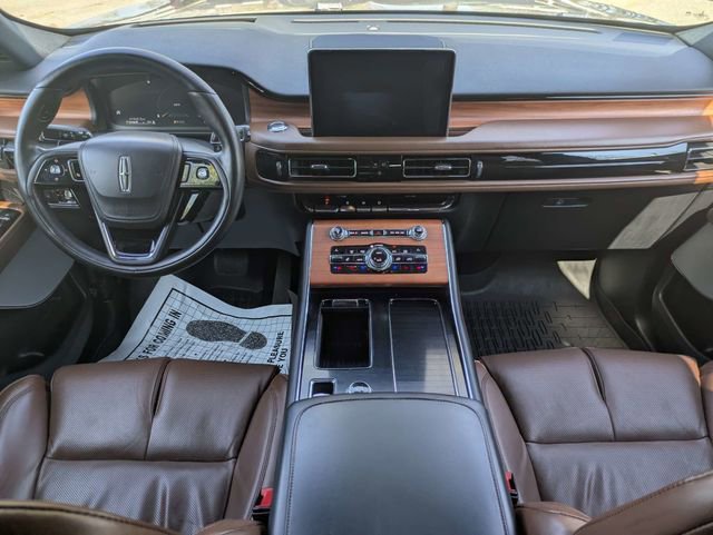 Used 2020 Lincoln Aviator Reserve w/ Equipment Group 202A image 16