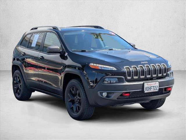 Used 2018 Jeep Cherokee Trailhawk w/ Trailer Tow Group AWD/4WD video 3