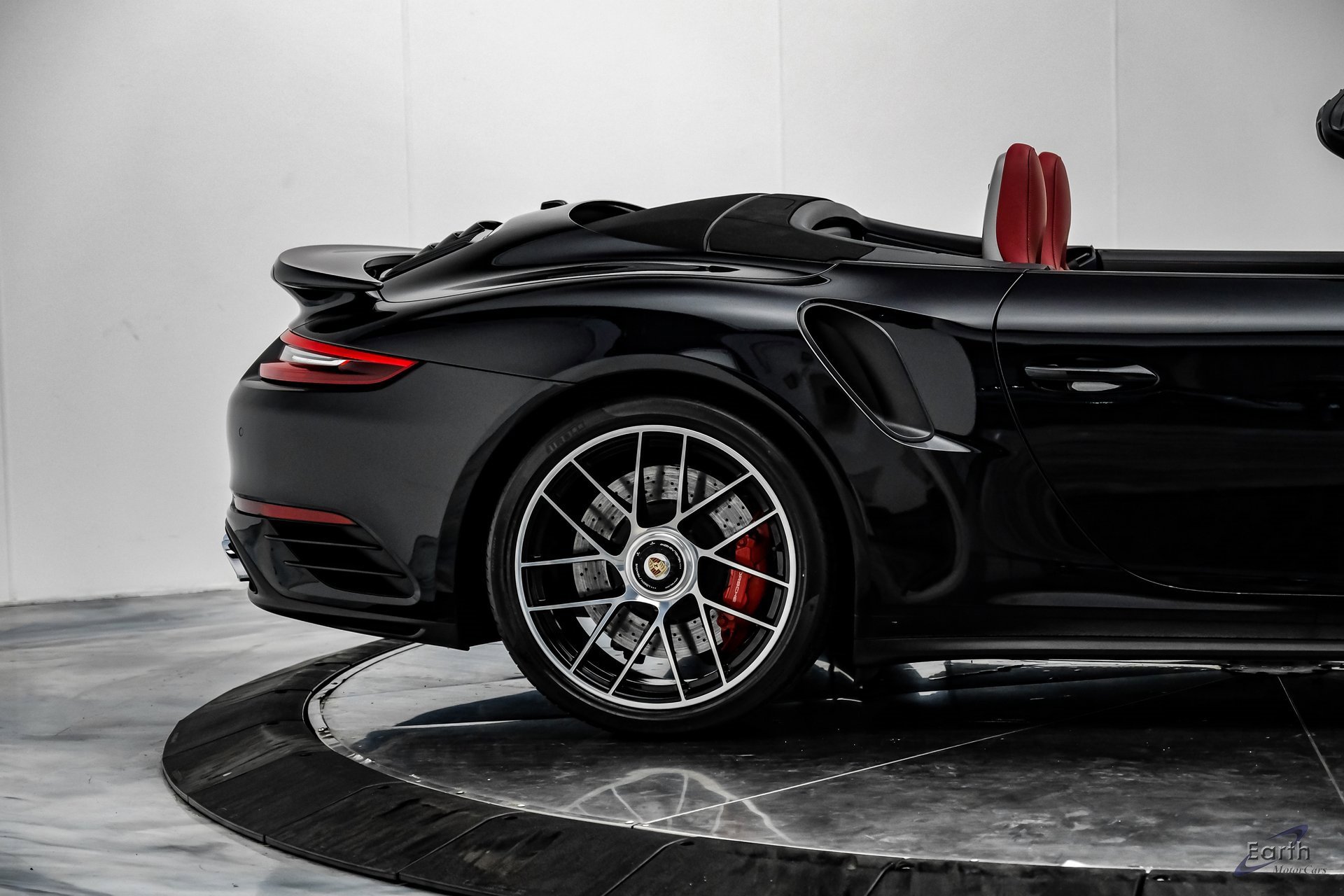 Used 2019 Porsche 911 Turbo image 24